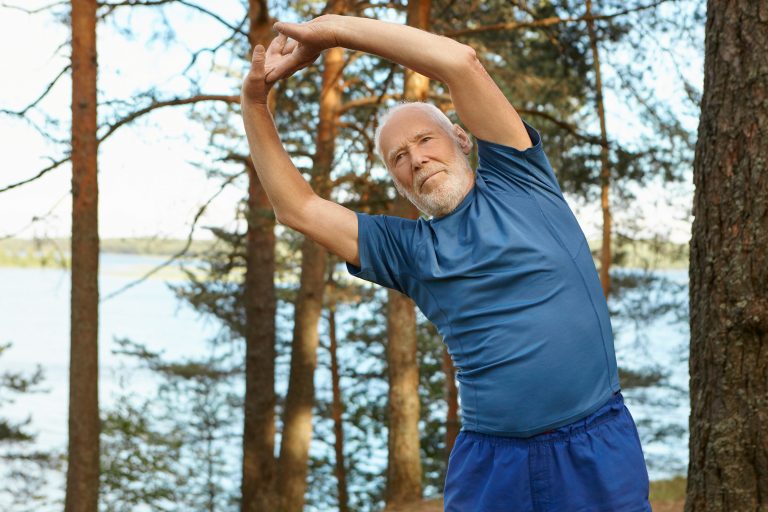 10 Jenis Olahraga Pensiunan Terbaik untuk Menjaga Kesehatan